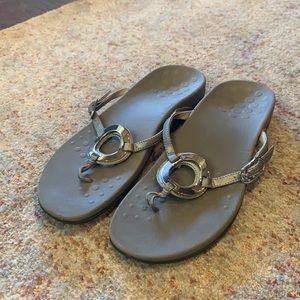 Vionic Grey/Silver Flip Flops